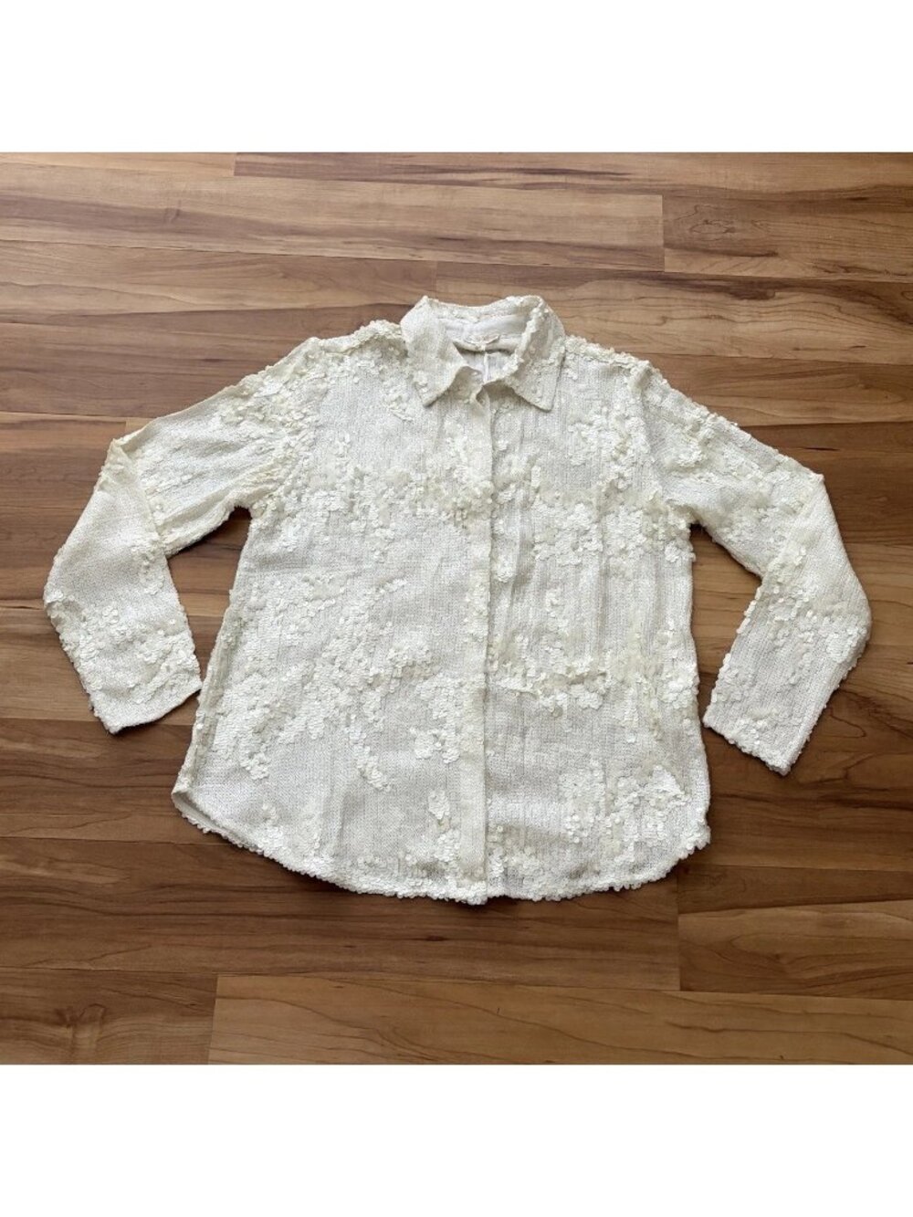 Gold Hawk Women’s Medium Ivory Sequin Viscose Button Front Blouse Top NWT